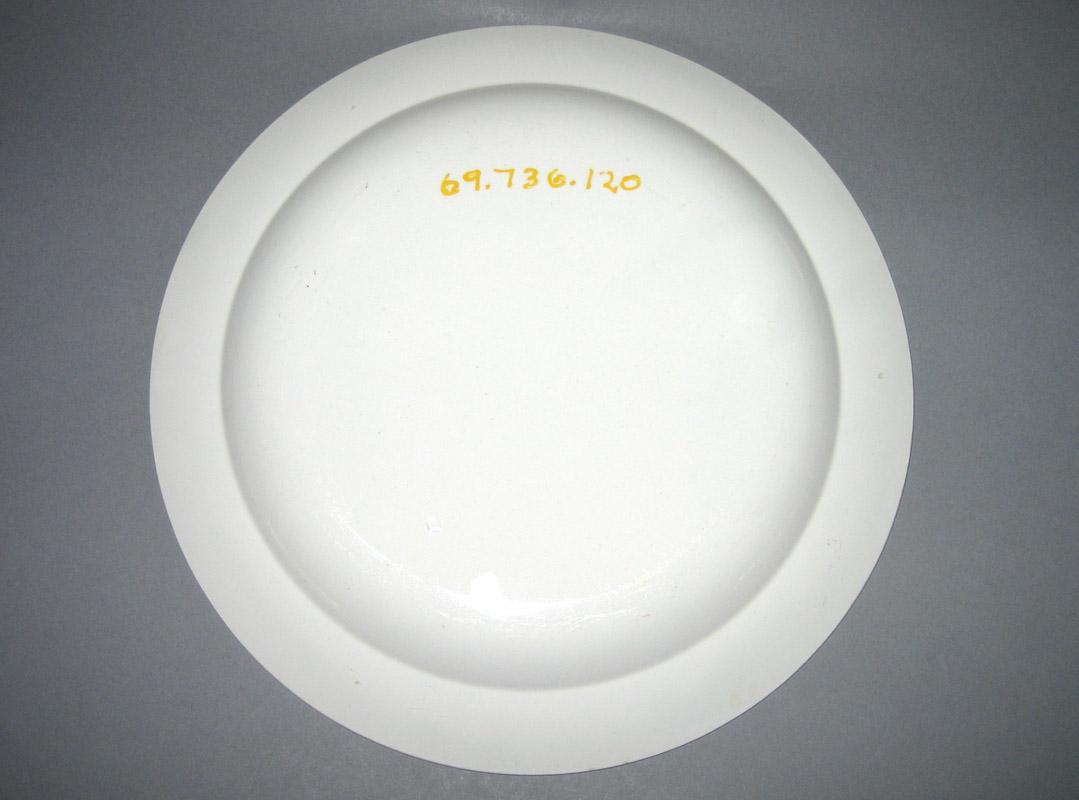 1969.0736.120 Plate underside