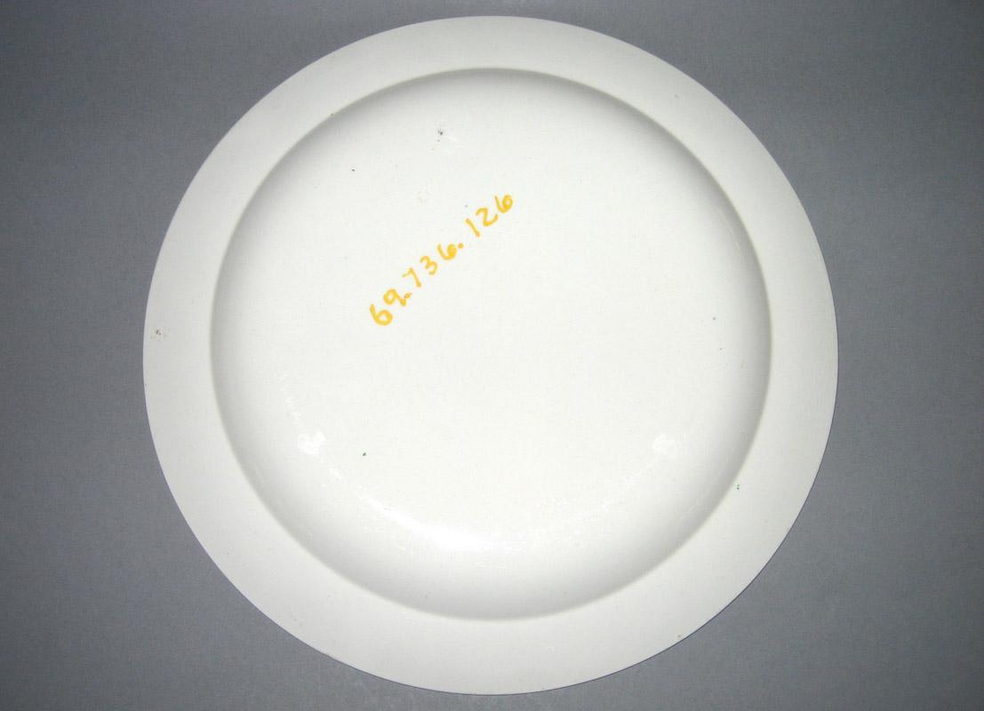 1969.0736.126 Plate underside