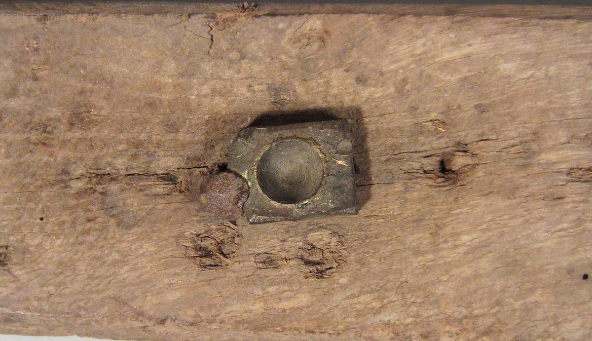1957.0026.661, Unidentified object, metal insert