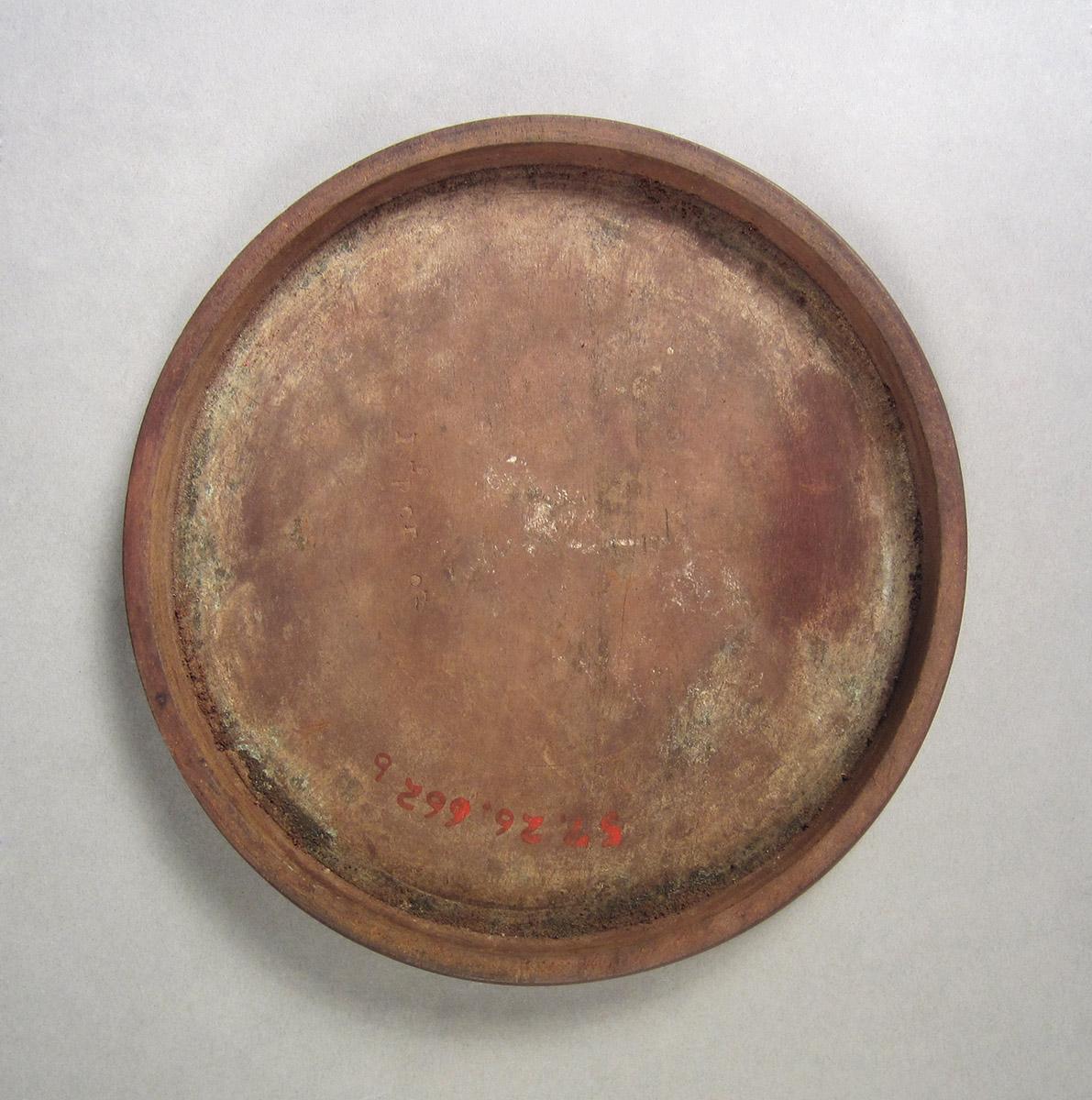 1957.0026.662 A, B, Covered box, lid inside