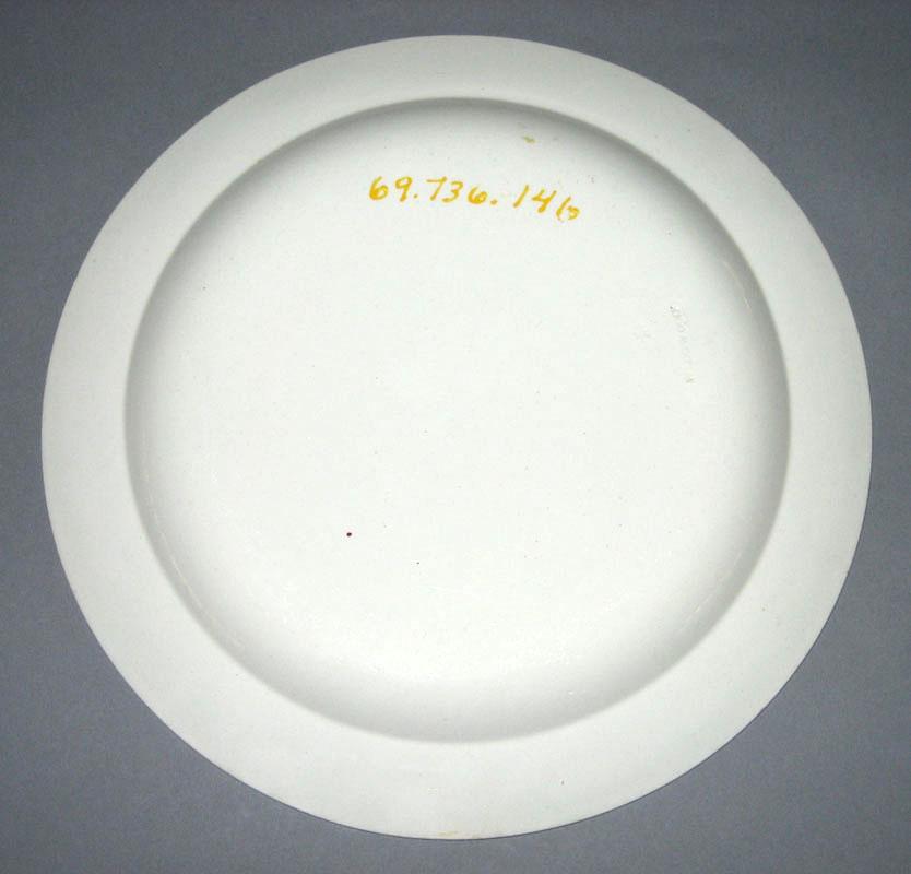 1969.0736.146 Plate underside