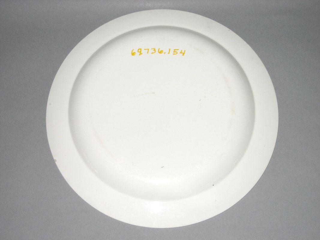 1969.0736.154 Plate underside