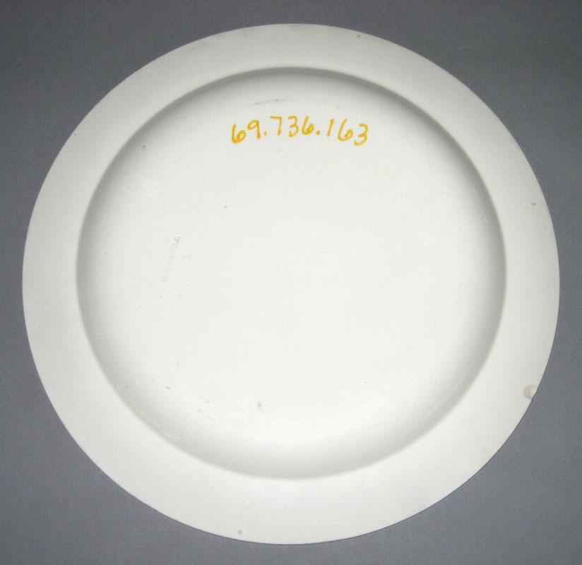 1969.0736.163 Plate underside