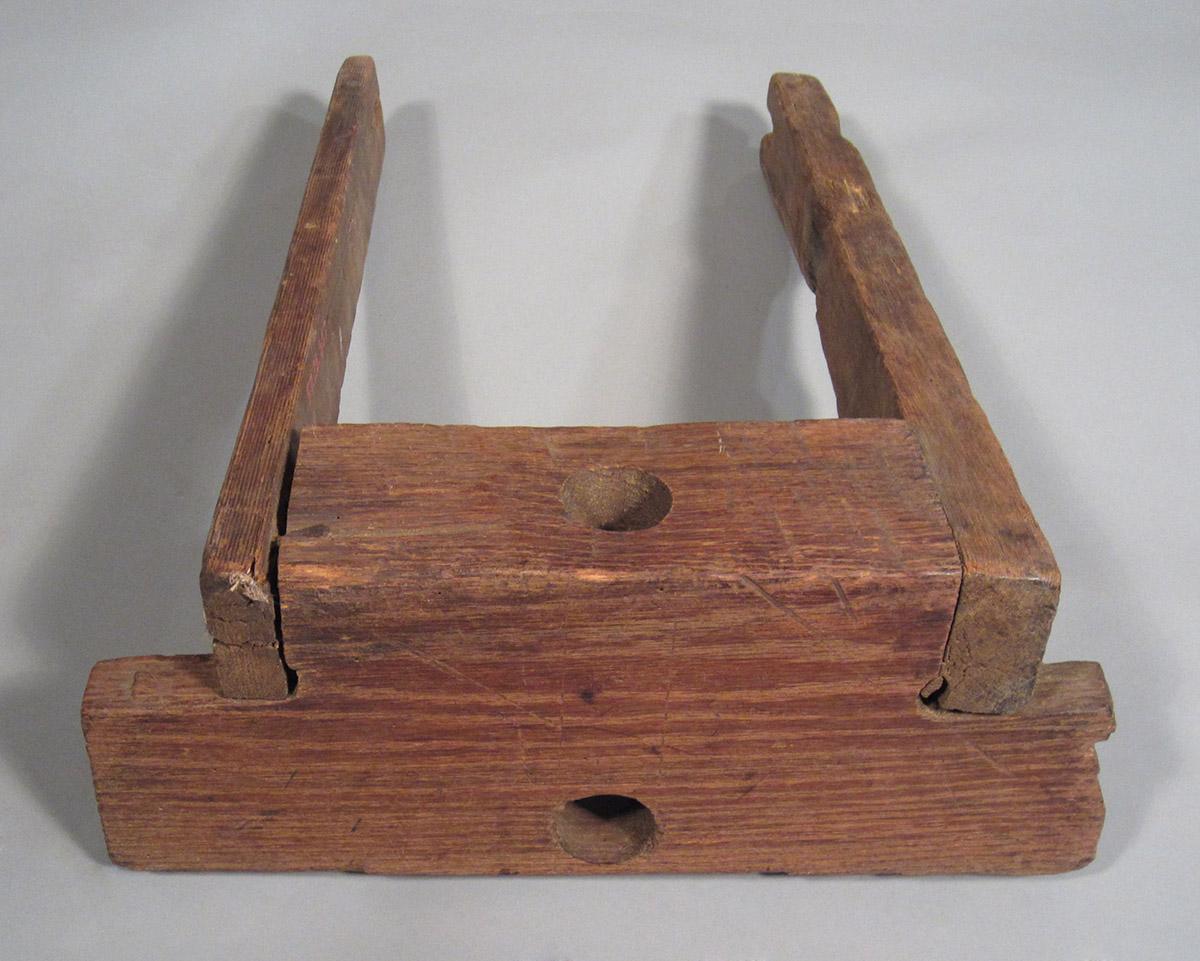 1957.0026.667, Unidentified object, side 3