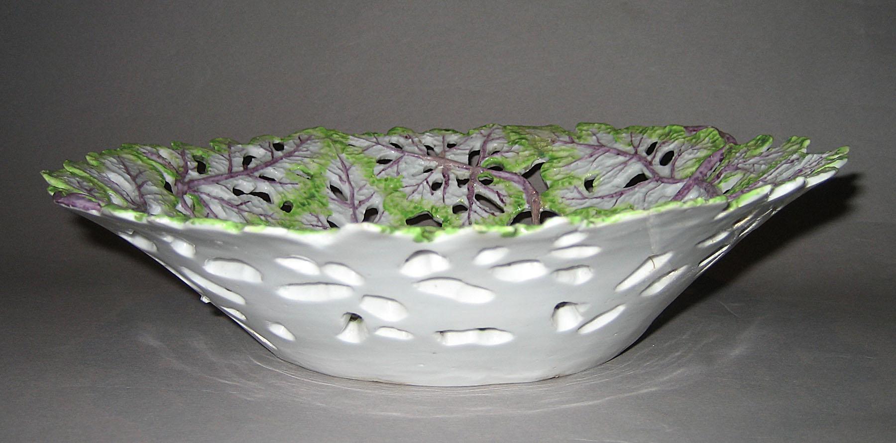 1969.0758.001 Dish (side)