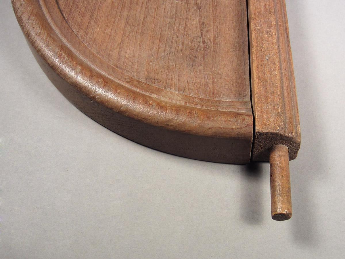1957.0026.670, Unidentified object, end detail