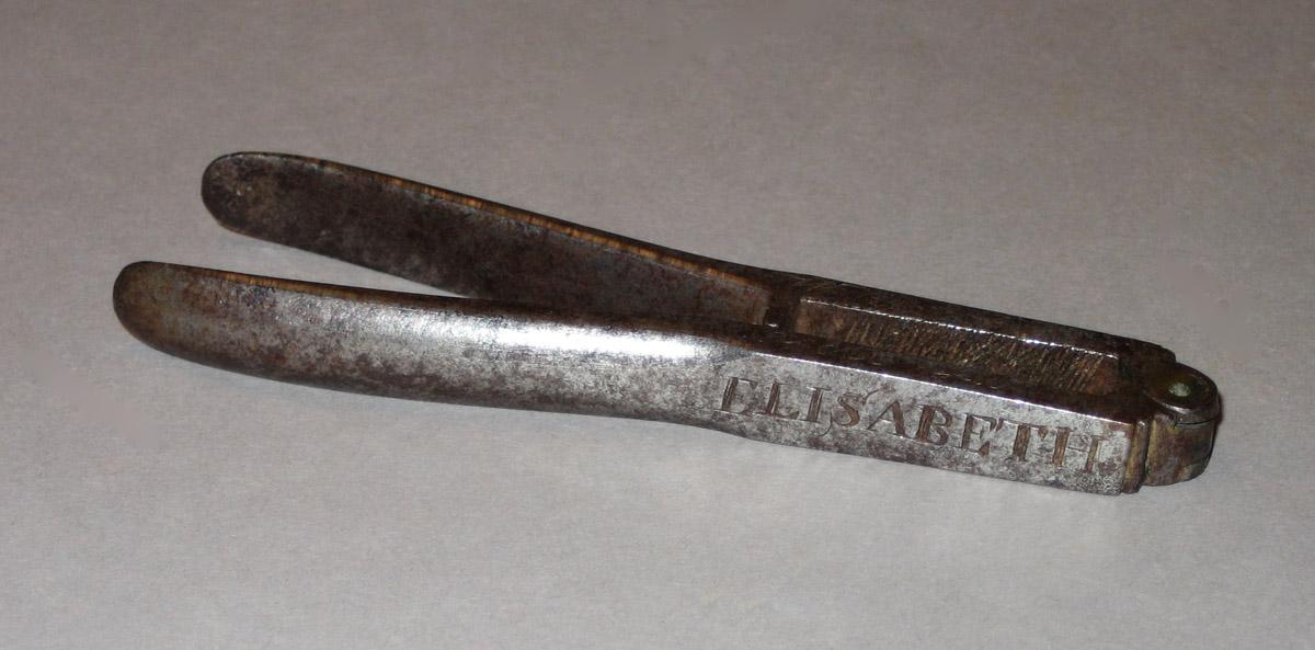 1969.0784 Nutcracker