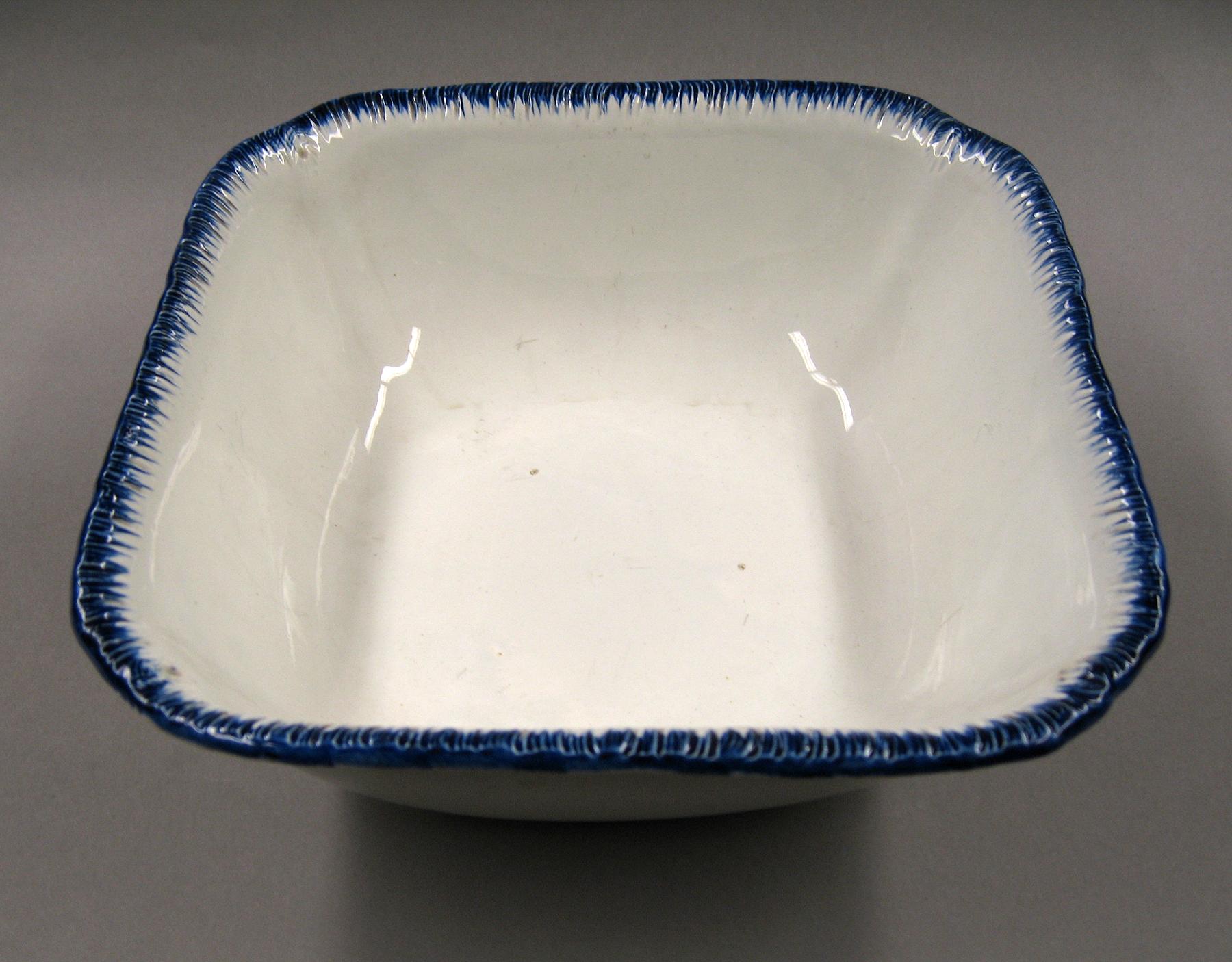 1969.0786.001 Dish