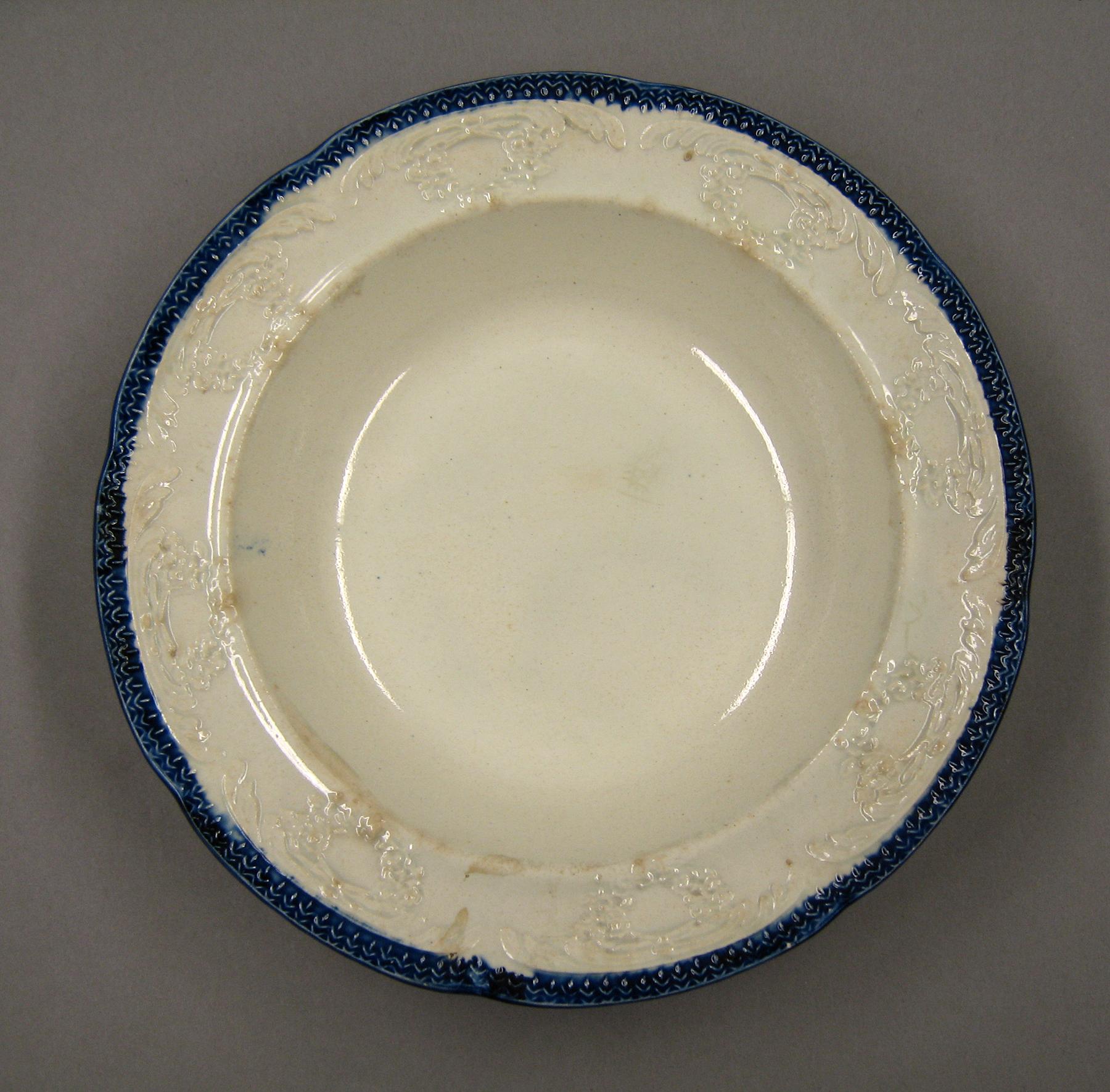 1969.0789.001 Soup plate