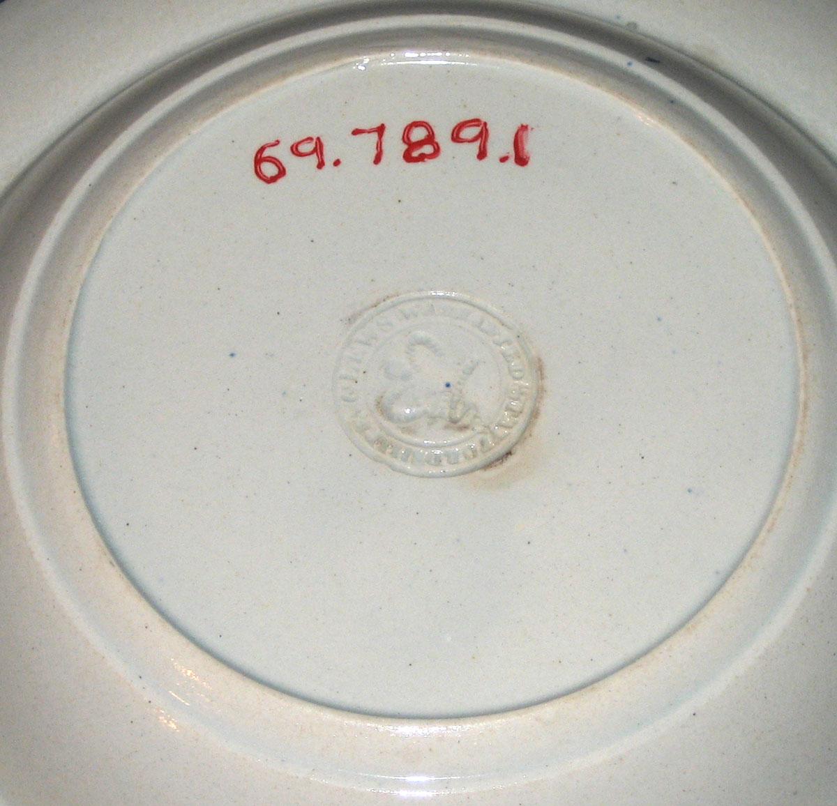 1969.0789.001 Soup plate (Clews mark)