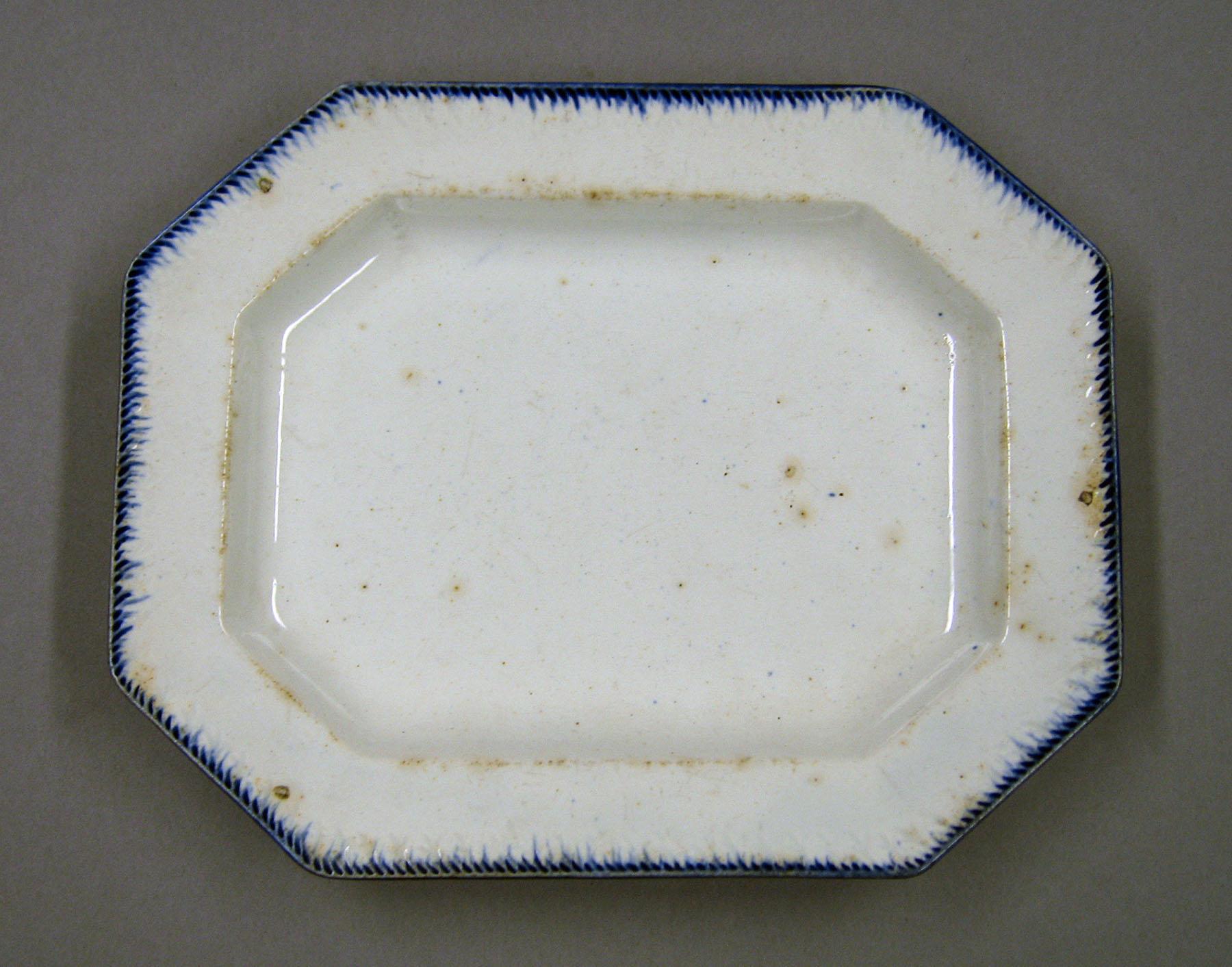 1969.0808 Pearlware dish
