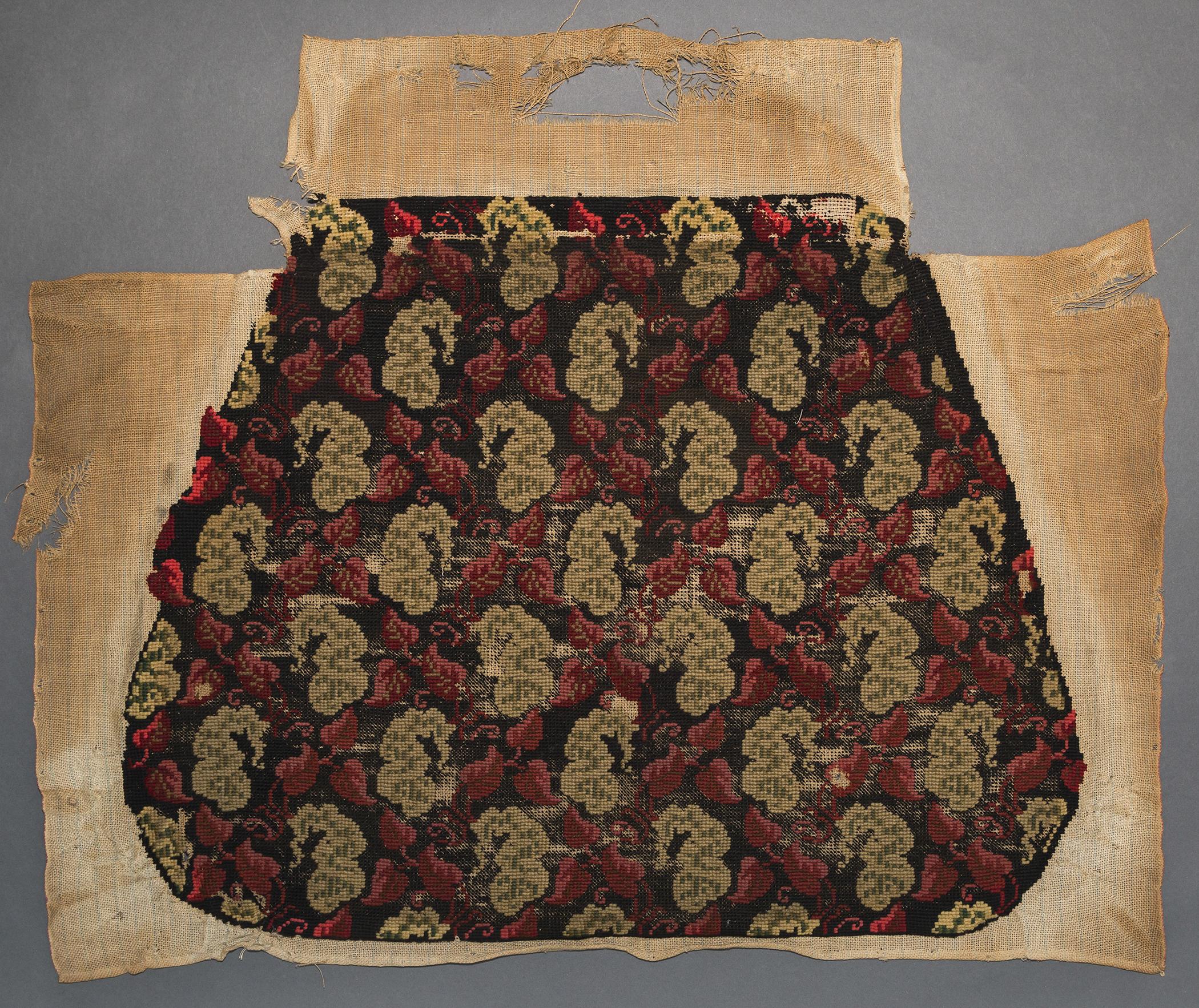 1969.0831.001 Chair seat cover, view 1