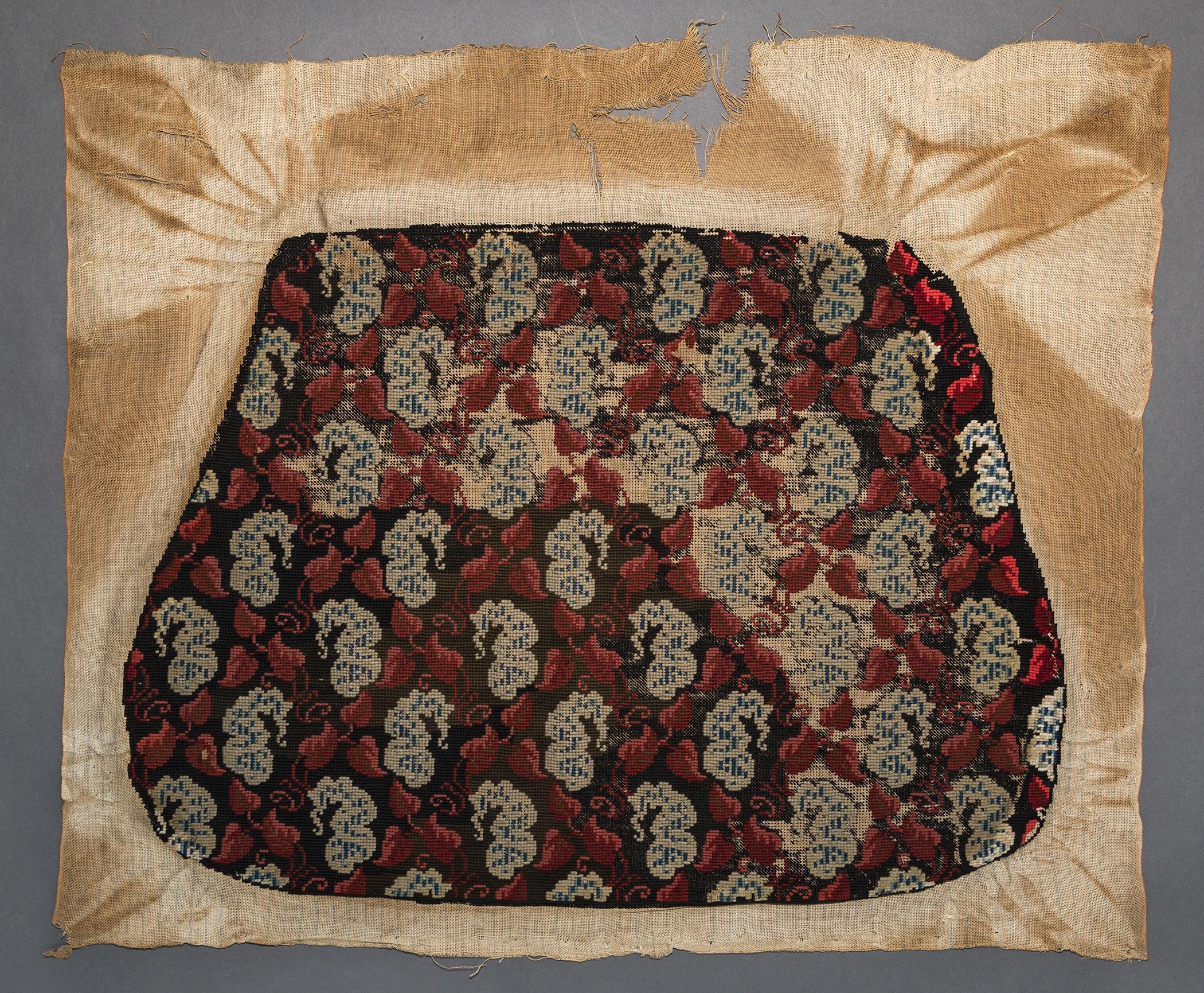 1969.0831.002 Chair seat cover, view 1