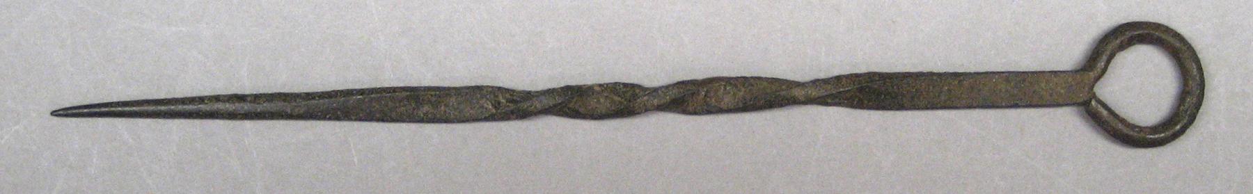 1969.0836 G Skewer