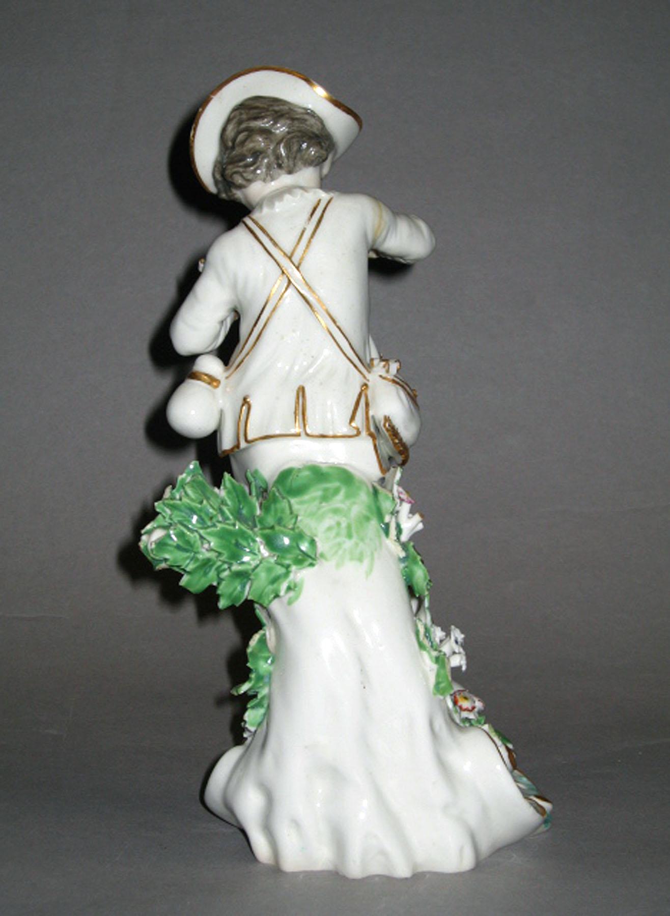 1969.0842.002 Porcelain figure (reverse)