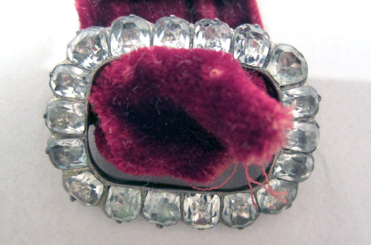 1969.0849.001 Buckle upper surface