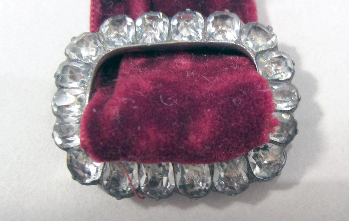 1969.0849.002 Buckle upper surface