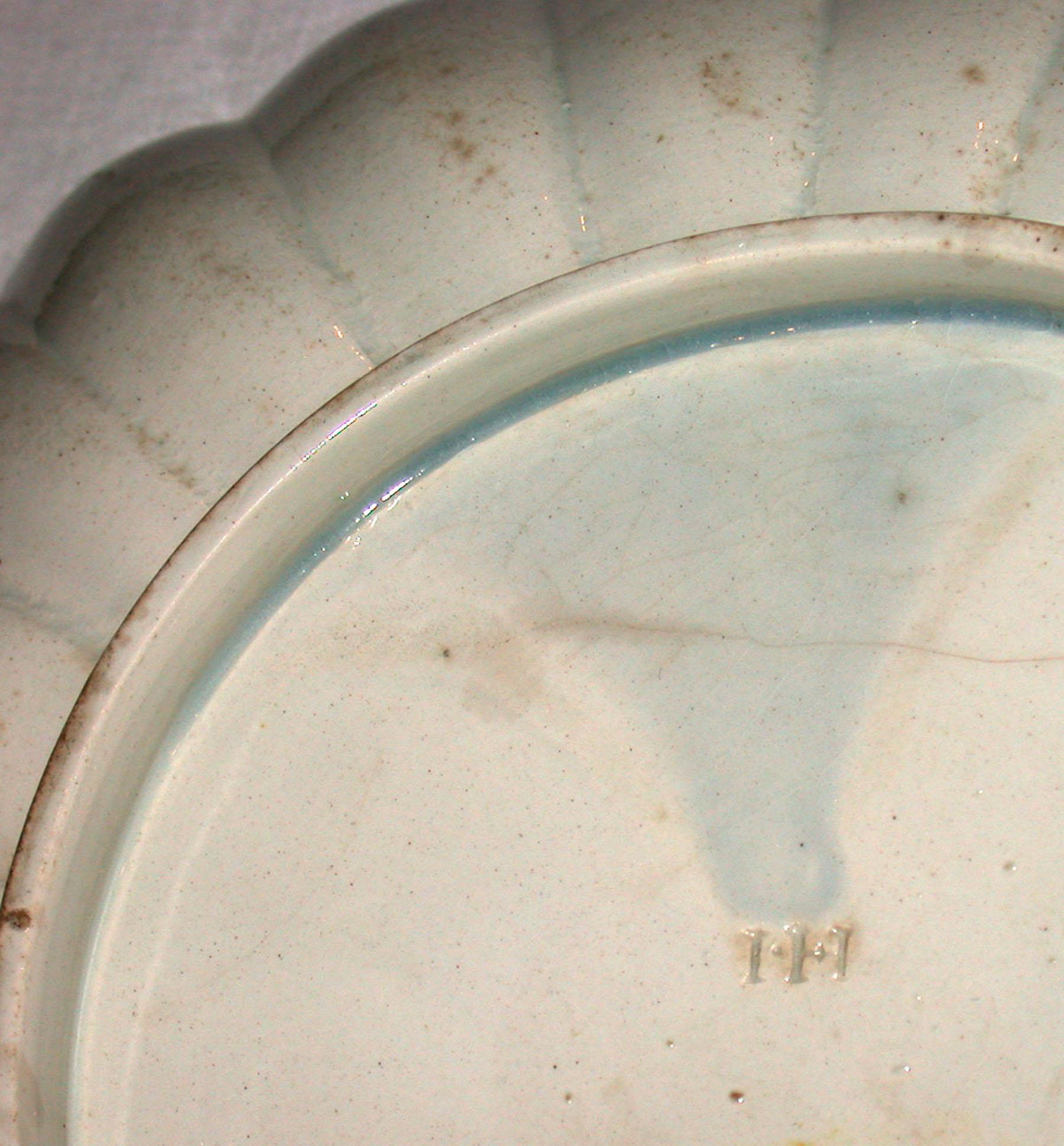 1969.0871 Pearlware bowl (mark)