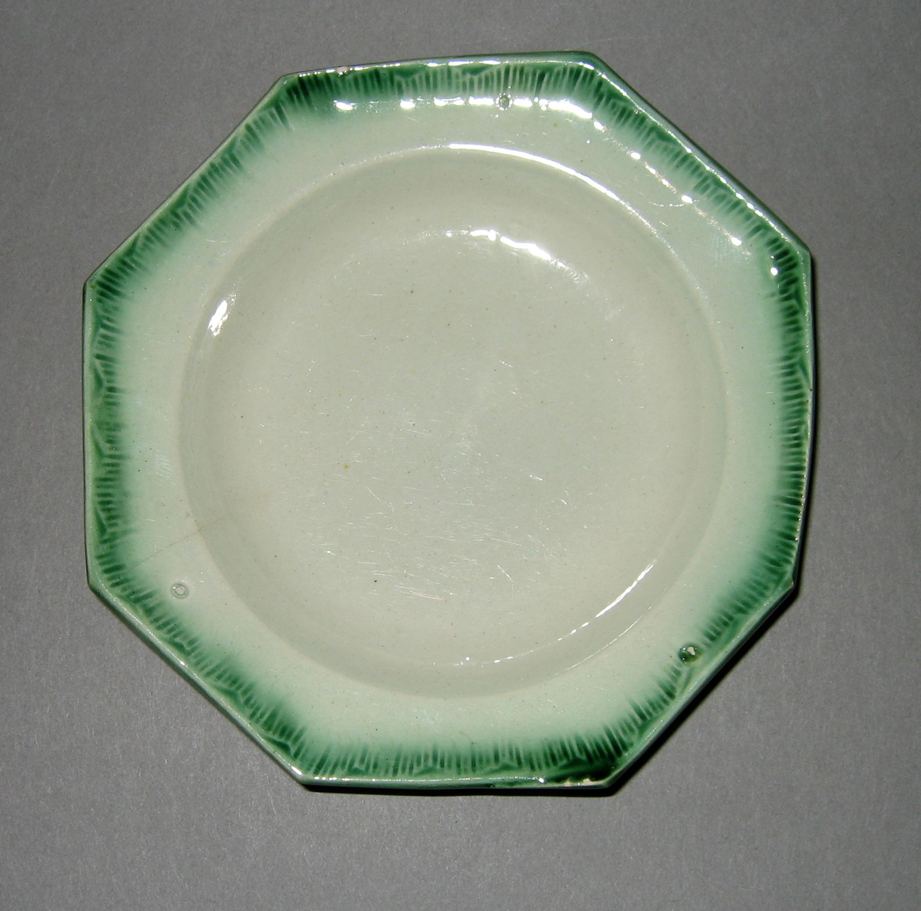 1969.0878.004 Cup plate