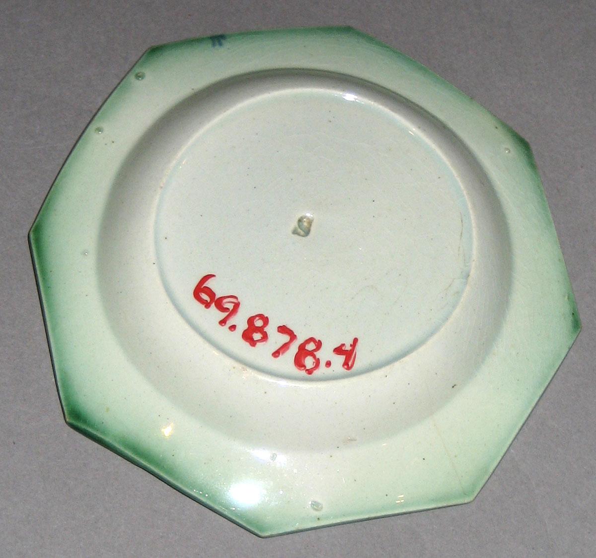 1969.0878.004 Cup plate (mark)