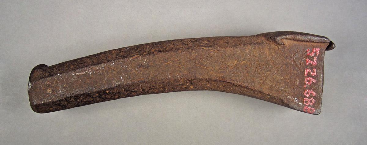 1957.0026.688, Shaping stake, side 2