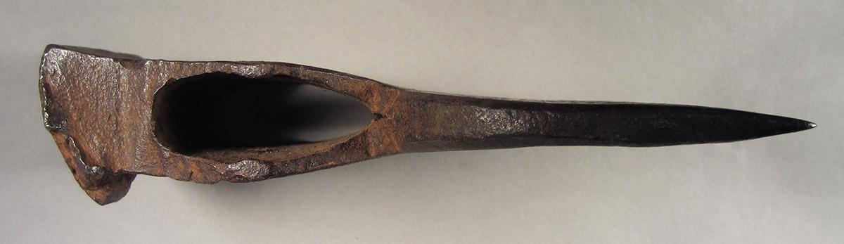 1957.0026.689 Broadaxe head, side 3