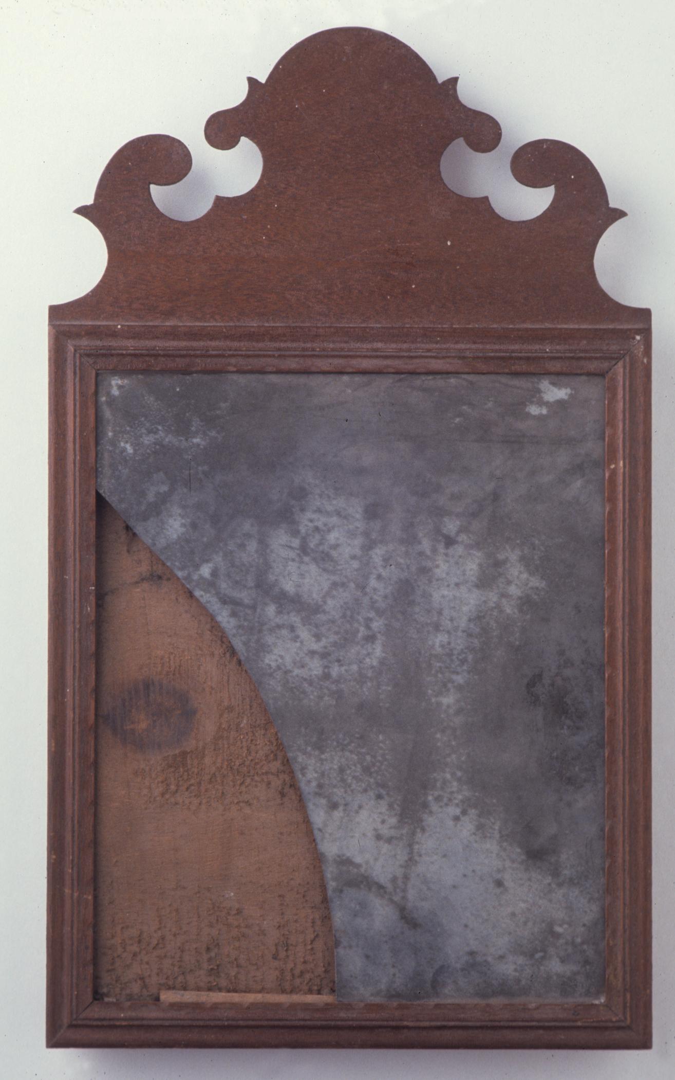 1969.0935 Looking glass or mirror, view 1
