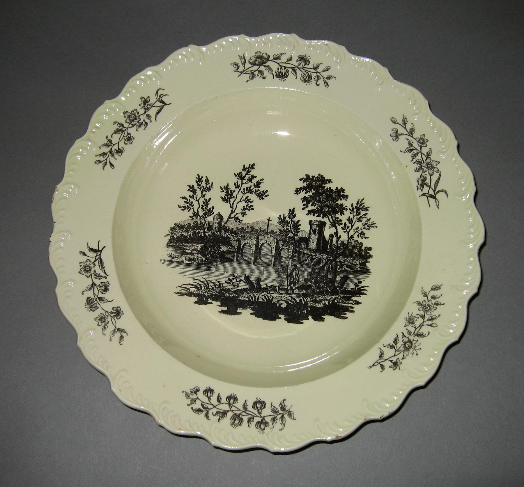 1969.0936.021 Soup plate