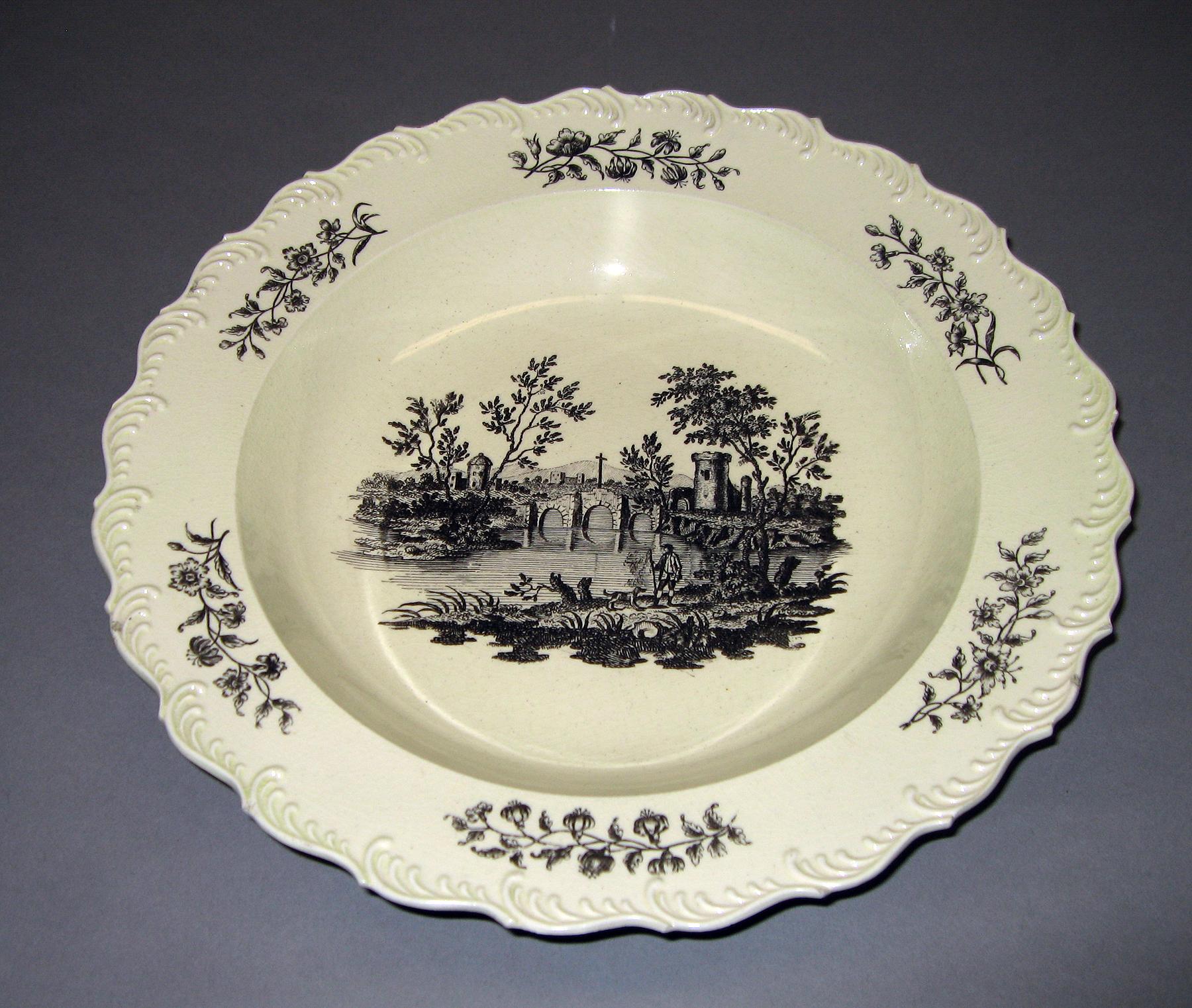 1969.0936.023 Dish