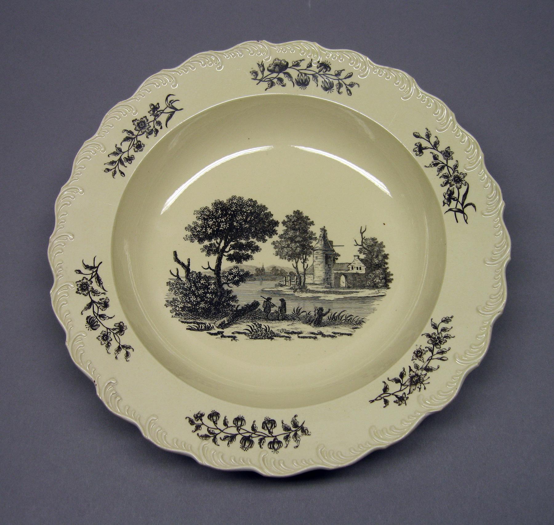1969.0936.026 Soup plate