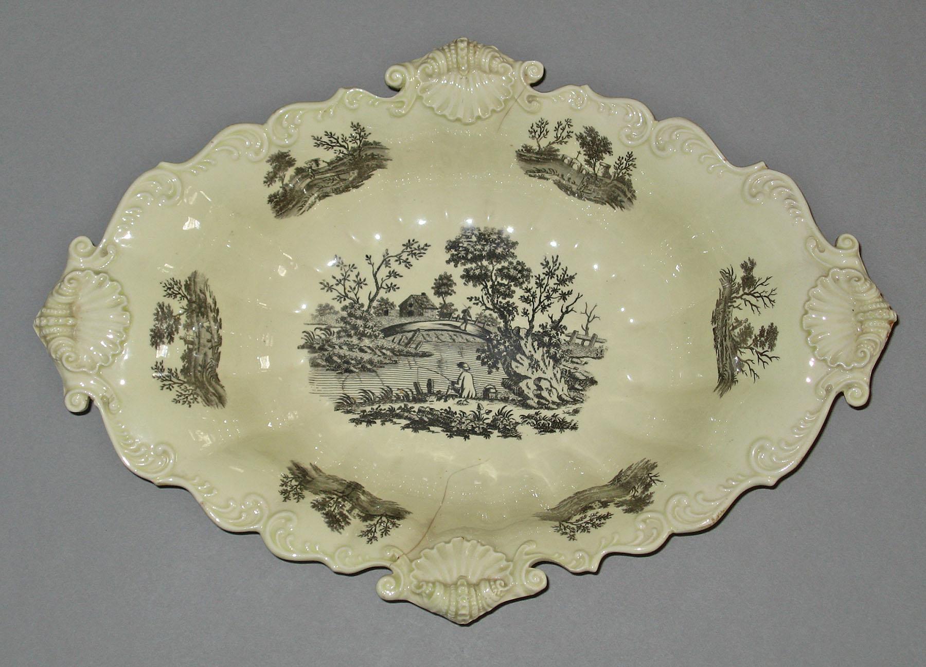 1969.0936.069 Creamware dish