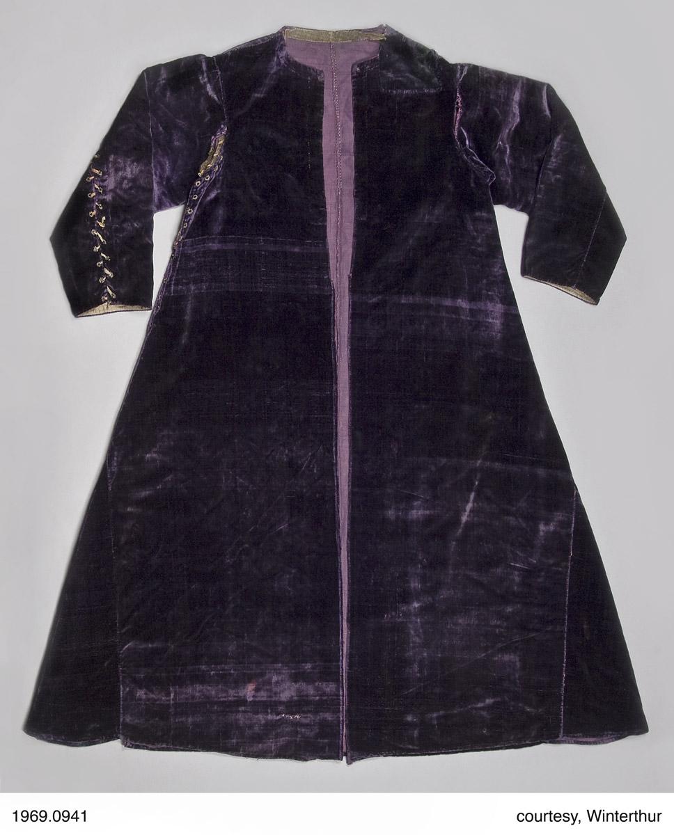 1969.0941 Theater costume