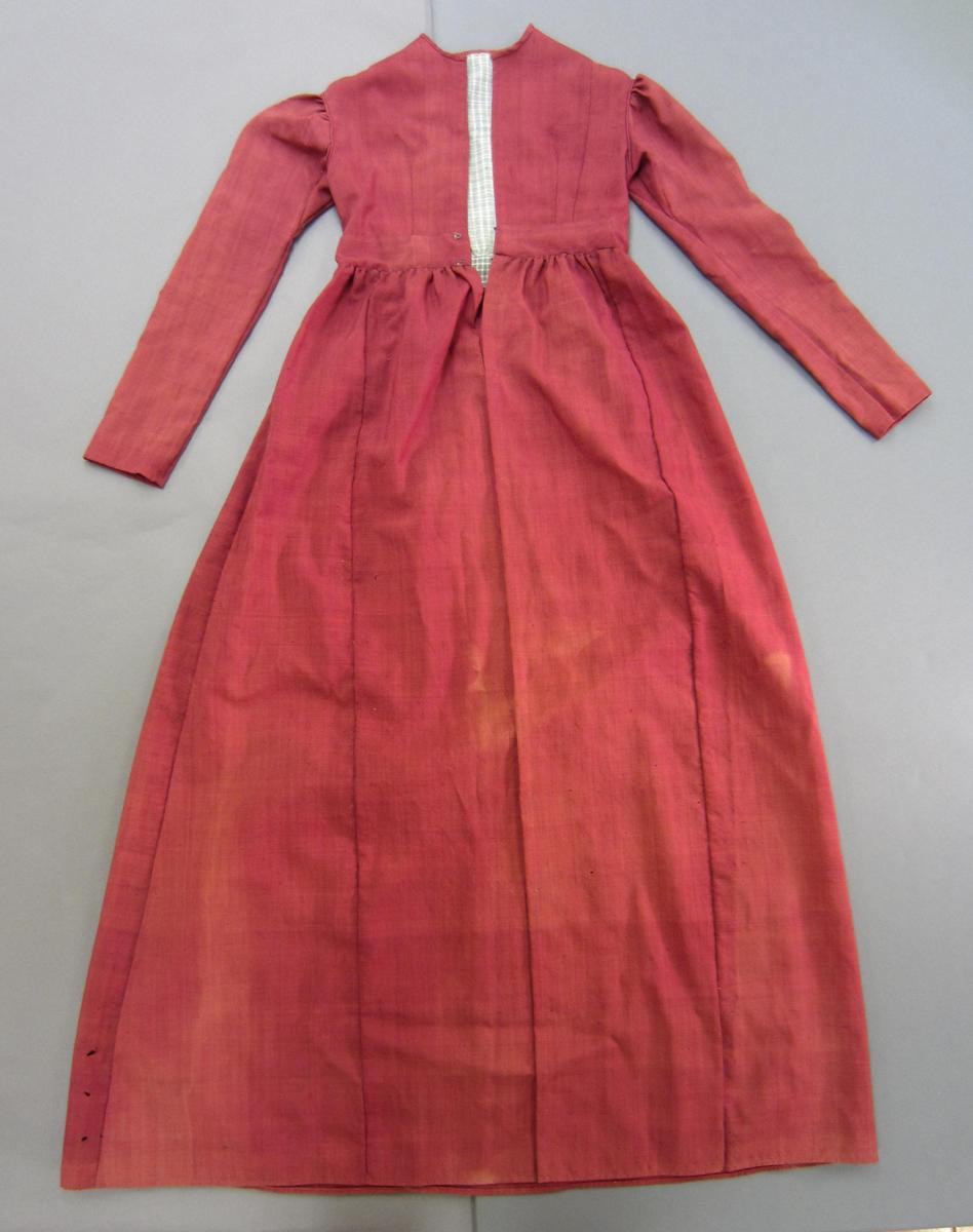 1969.0942 Dress, Front