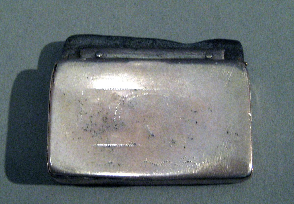 1969.0966 A Silver Flint Box