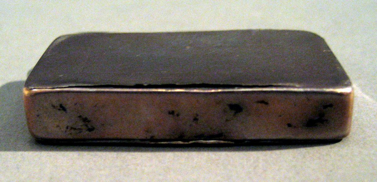 1969.0966 A Silver Flint Box front