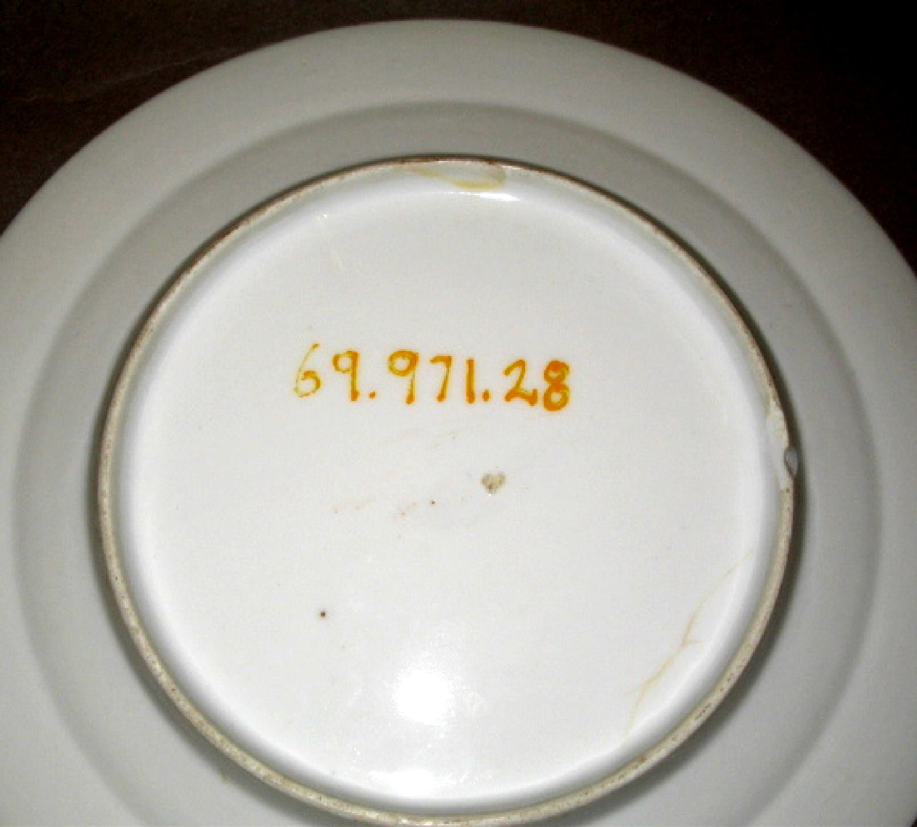 1969.0971.028 French porcelain plate (underside)