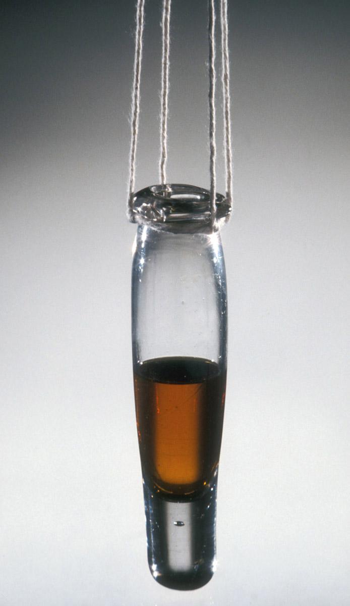 1969.0995 Spirit sampler