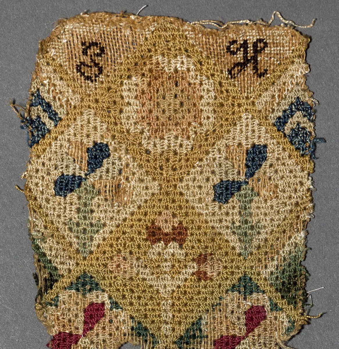 1969.1067 Pocketbook, Detail