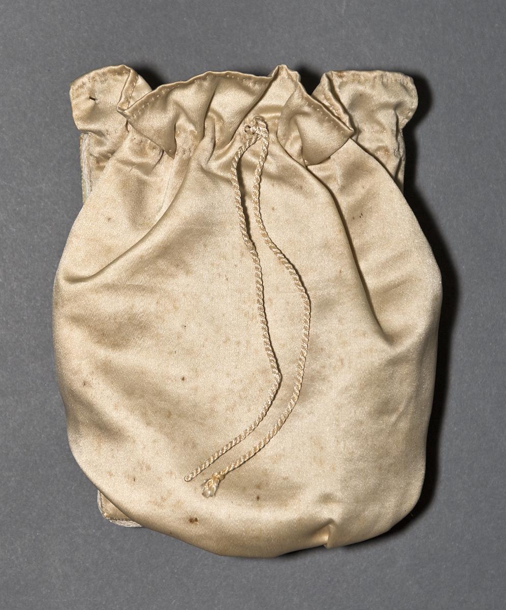 1969.1078 Bag