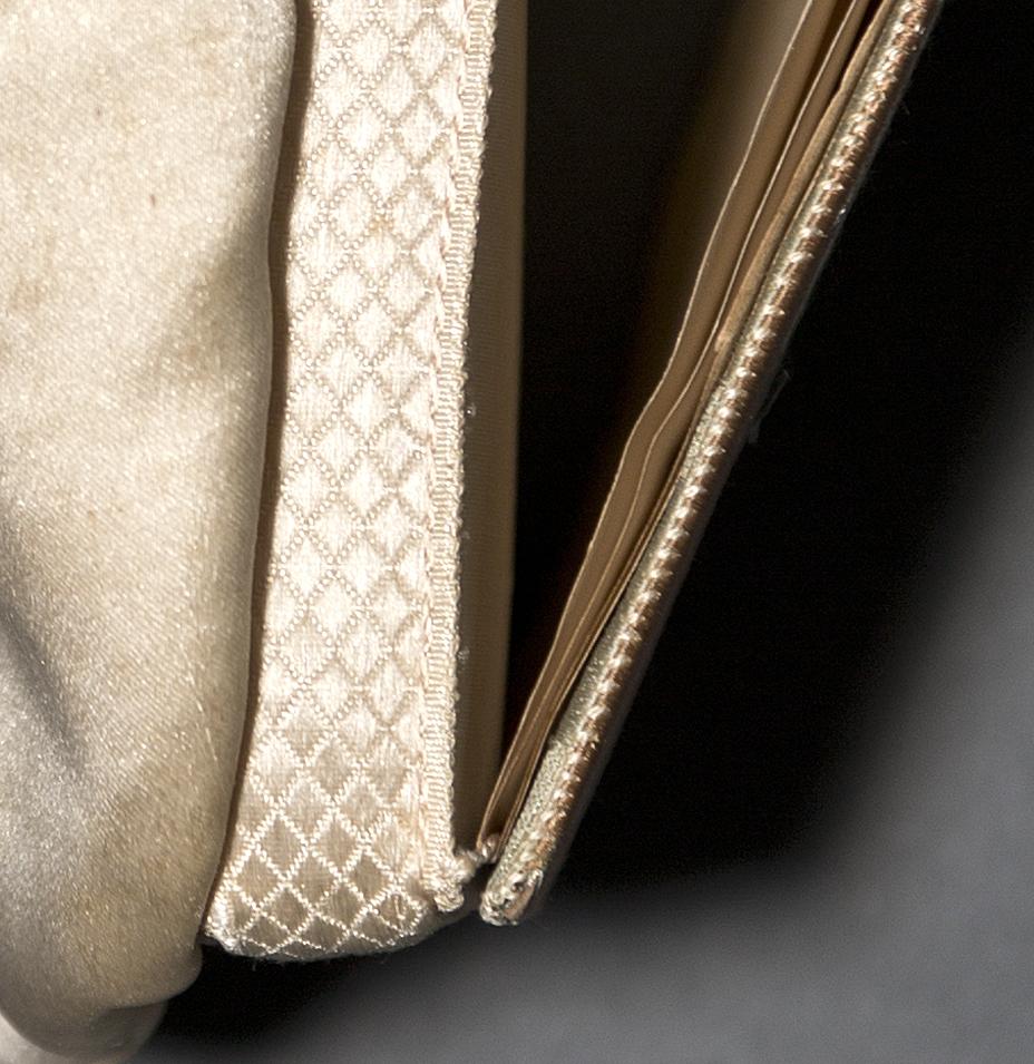 1969.1078 Bag, Side Detail