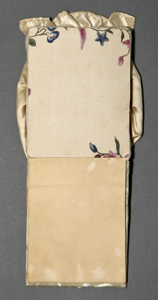 1969.1078 Bag, Open