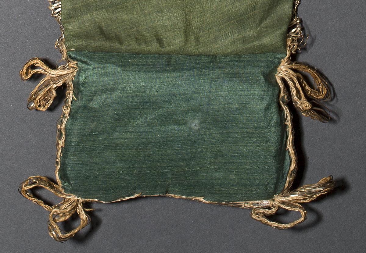 1969.1080 Sewing Roll, Verso Detail