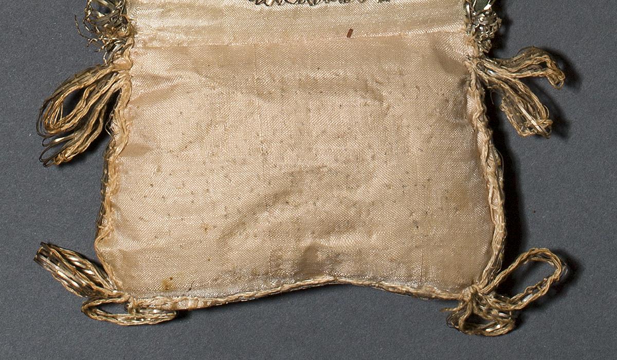 1969.1080 Sewing Roll, Detail 6