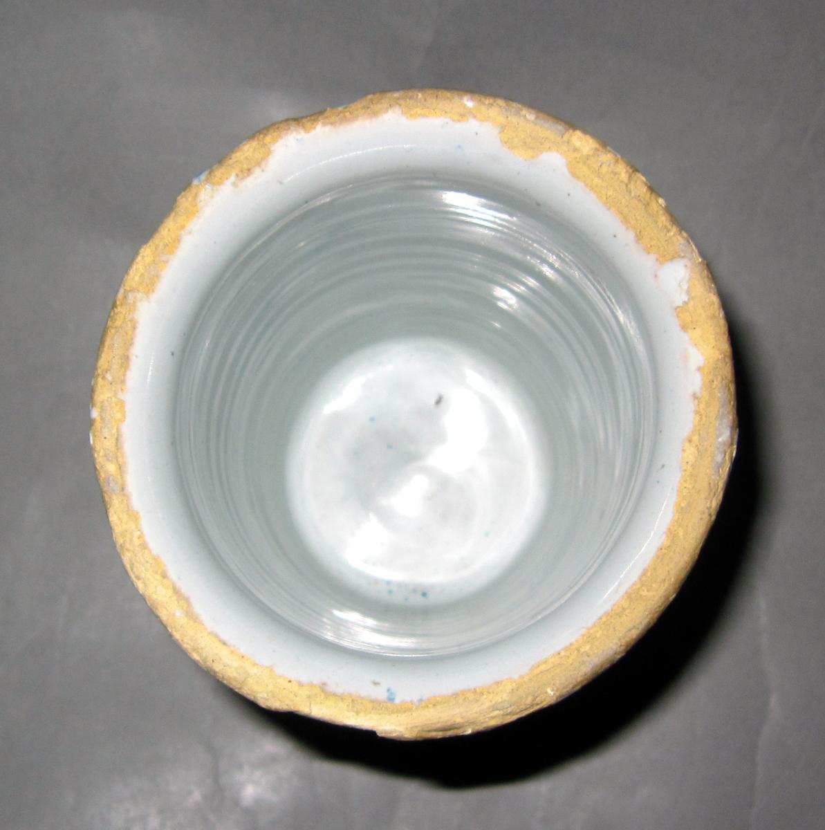 1957.0028.001 Delft jar top
