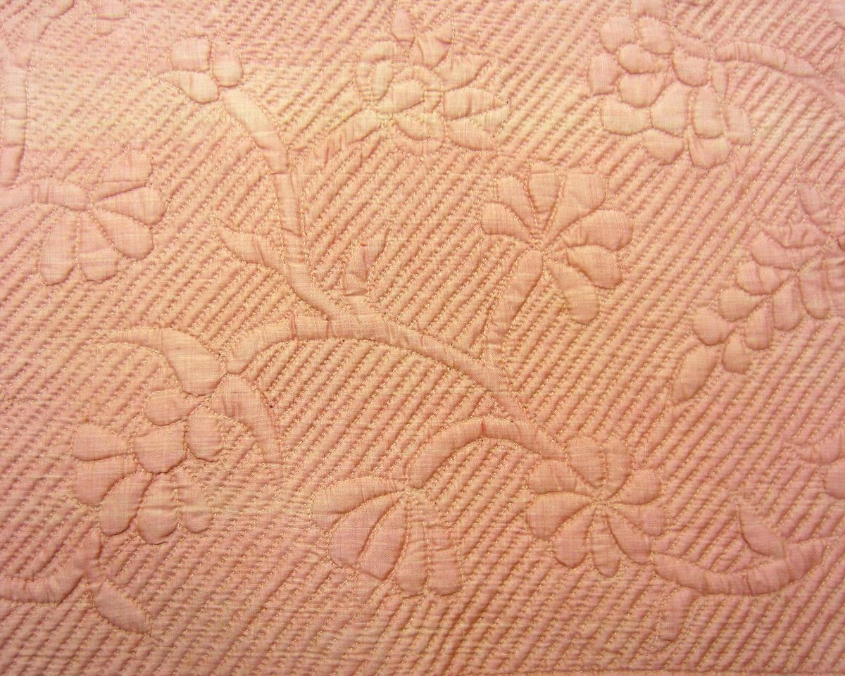 1969.1109 Bedcover, Quilting 2