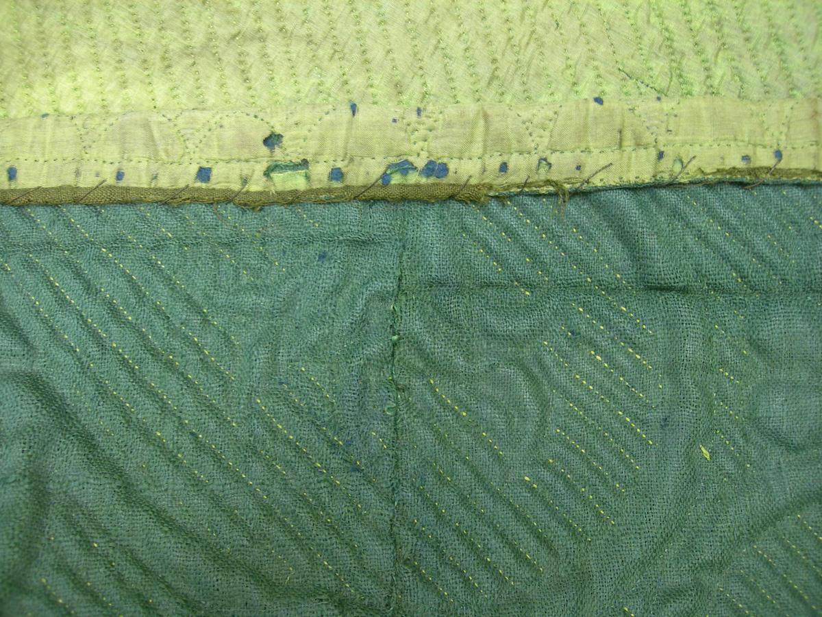 1969.1110-2 Petticoat