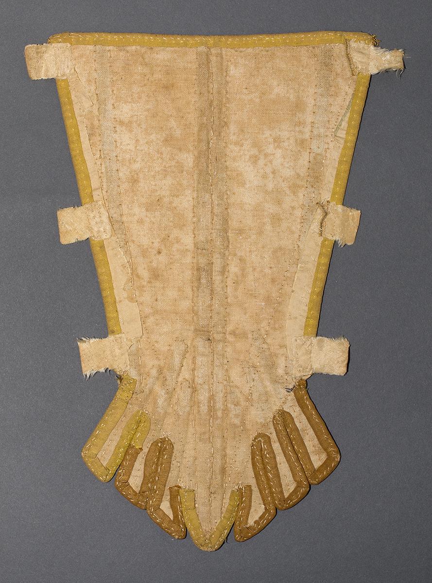 1969.1119 Stomacher, Verso