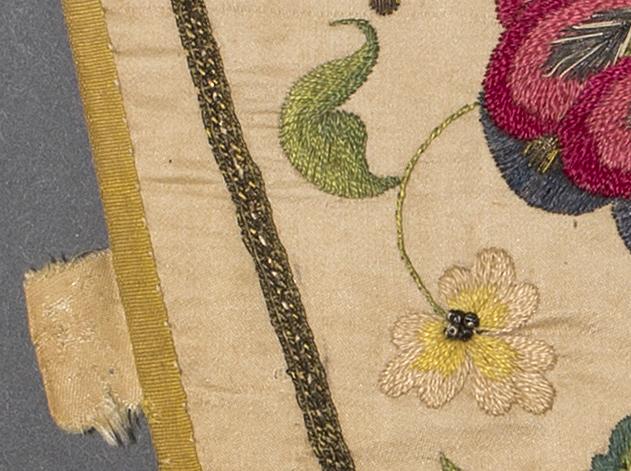 1969.1119 Stomacher, Detail 7
