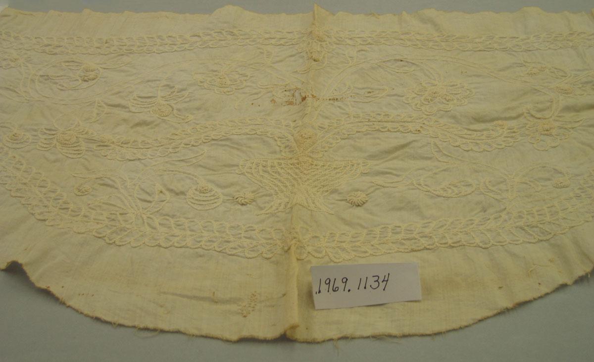 1969.1134 Tablecover