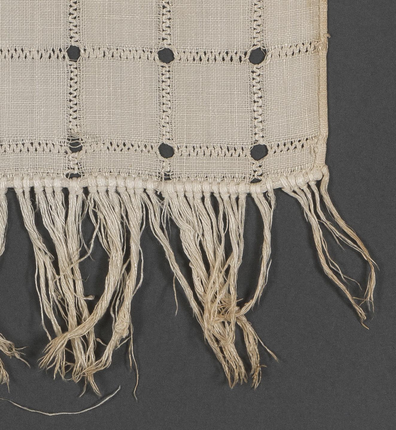 1969.1143 Towel, reverse, detail 5